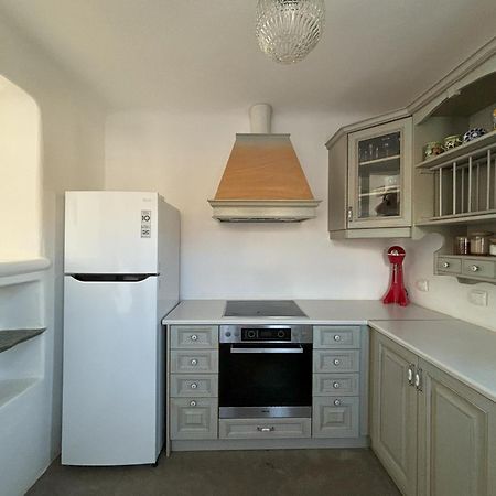 Almyra Yellow Villa Китнос Екстериор снимка