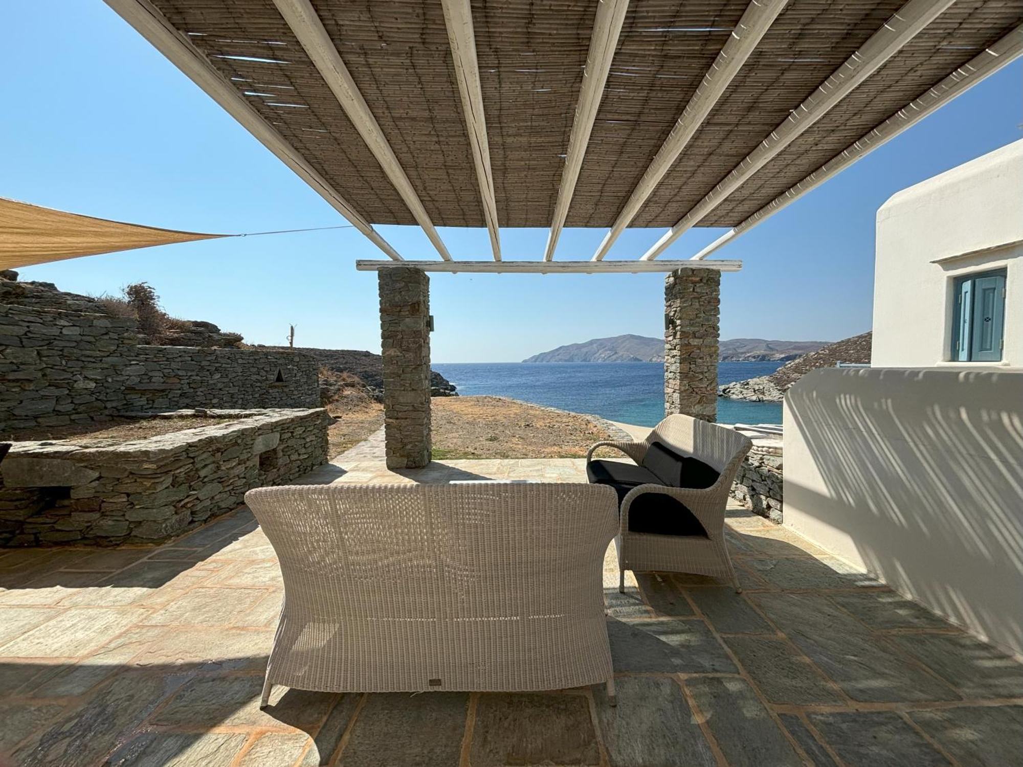 Almyra Yellow Villa Китнос Екстериор снимка