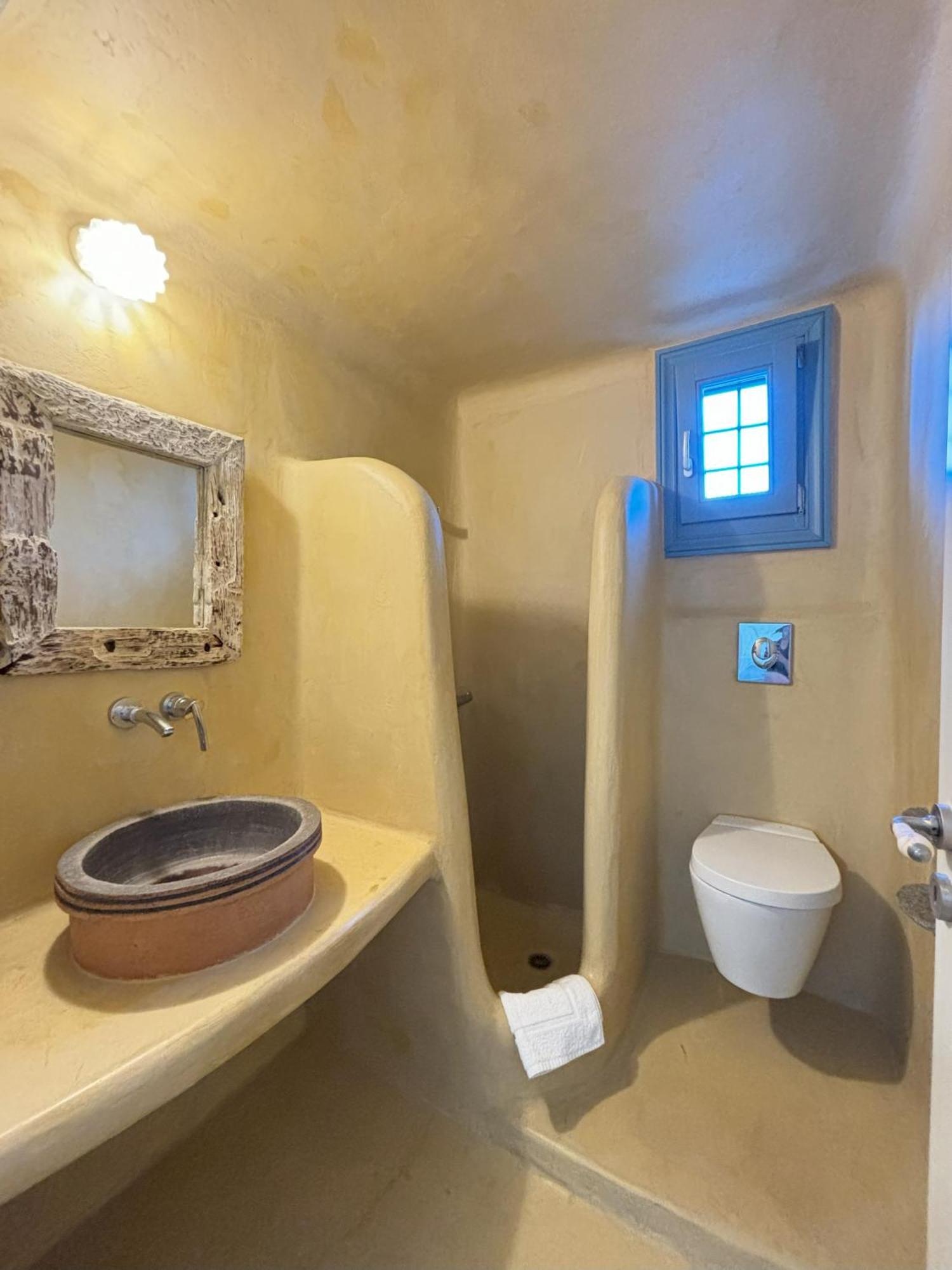 Almyra Yellow Villa Китнос Екстериор снимка